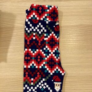 Christmas 🎄 Pixel Leggings NWOT